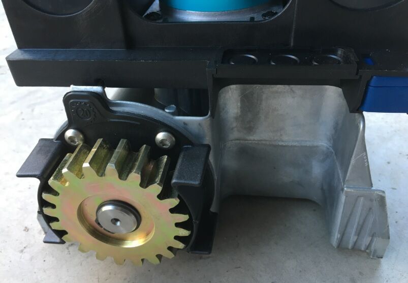 piñon de motor corredera centurion d10 turbo