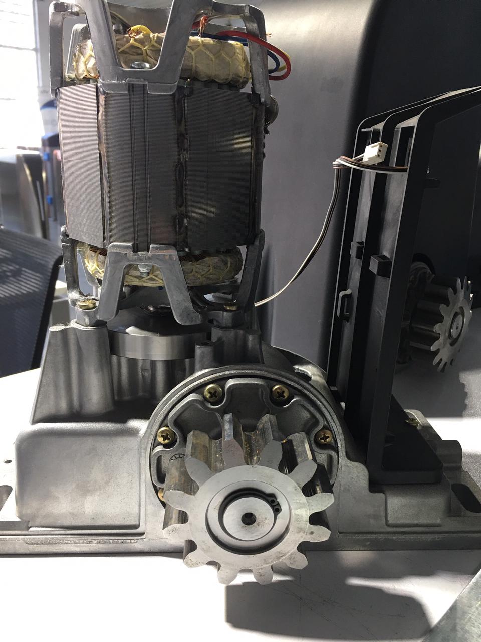 motor corredera ROSSI GHTI16 costado