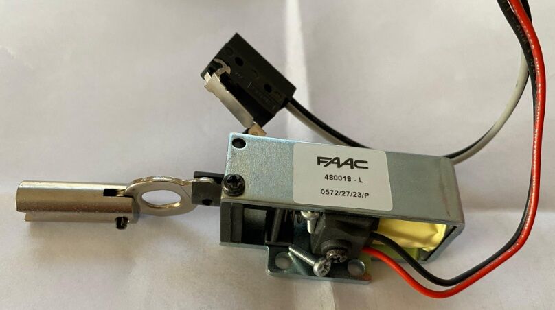 grupo solenoide FAAC C720-C721 vista costado